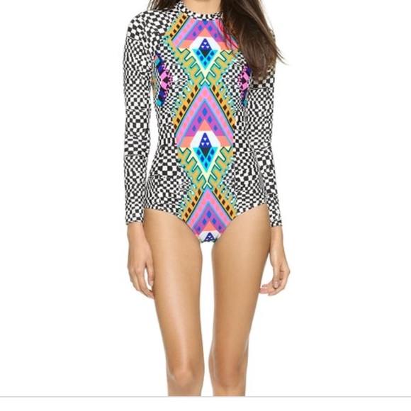 victoria's secret swim in store